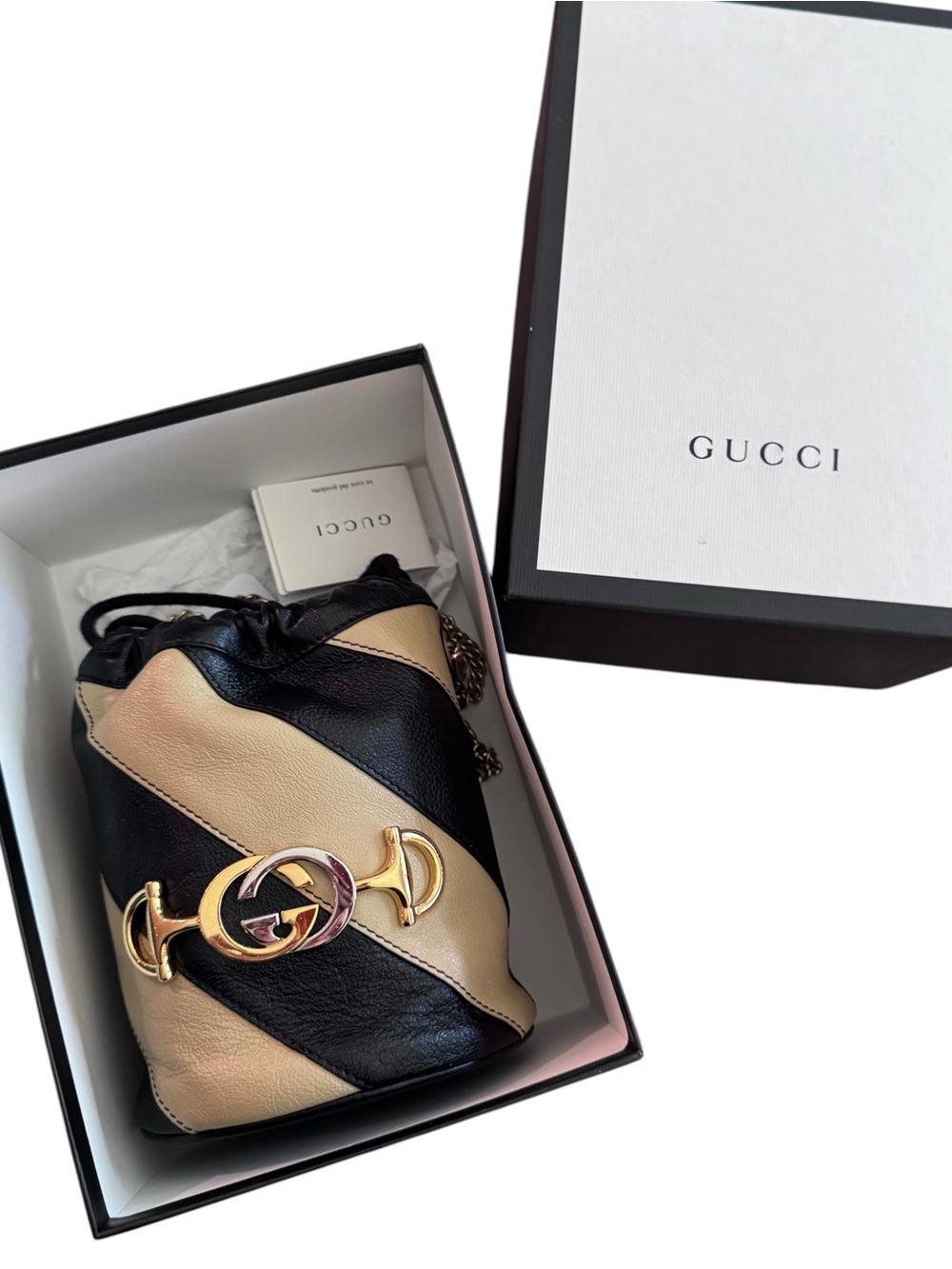 Gucci Zumi Mini Bucket Bag - Picture 7 of 8
